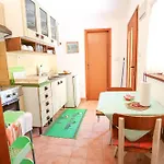 Stinjan Elda Apartman Póla