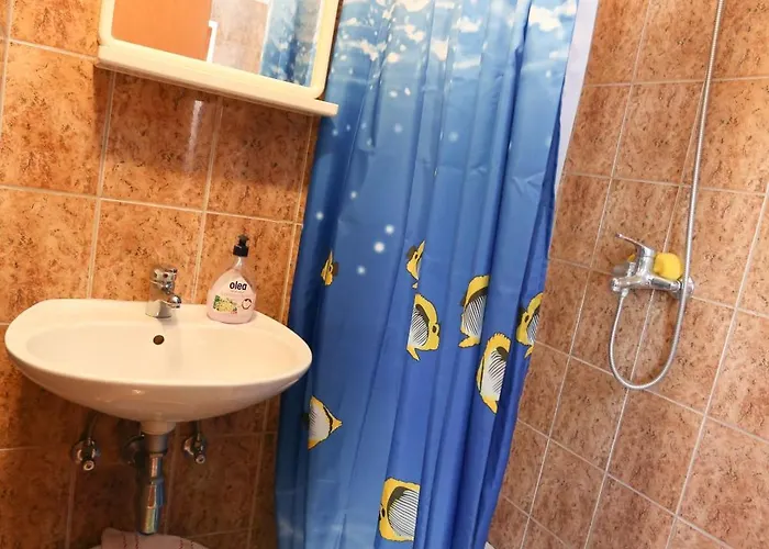 Stinjan Elda * Pola